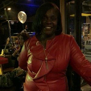 Meet your Posher, Marilyn